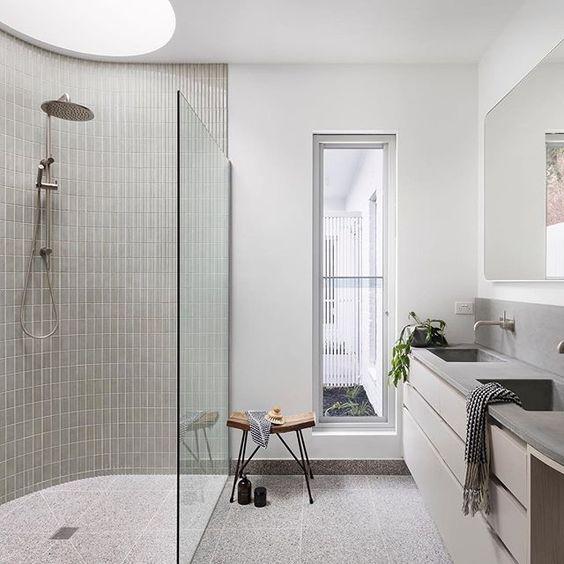 Curved Shower Wall